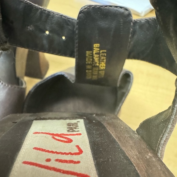 Vintage size 9 Wild Pair Heels - Picture 4 of 6